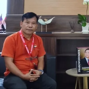 Penulis Yonge Sihombing Luncurkan Buku Prabowonomics Versi Indonesia dan Inggris